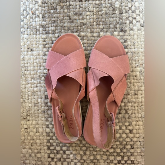 Naturalized Pink Leather Sandals - Picture 1 of 5